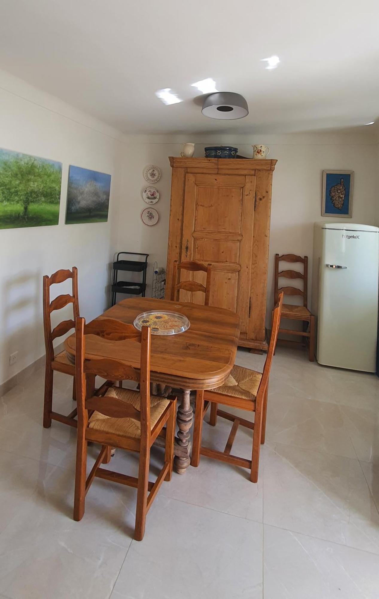 Charmant Appartement En Rez De Jardin Сартен Экстерьер фото